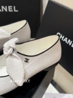 CHANEL    Early Spring New Milan Fashion Show Collection  Super Hot Butterfly Knot Rabbit Ears Mary Jane Single Shoes for Women. Imported sheepskin is super comfortable - Image 3