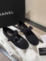 CHANEL    Early Spring New Milan Fashion Show Collection  Super Hot Butterfly Knot Rabbit Ears Mary Jane Single Shoes for Women. Imported sheepskin is super comfortable - Image 11