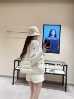 Moncler ""Down jacket that doesn't look strong"" Mengkou  2024 autumn and winter new item  wool mink fur gold and silver thread splicing down jacket with 90 white goose down filling - Image 22