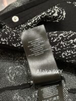 BALMAIN is a musthave for socialites B  24 early autumn new bright silk embroidery jacquard logo metal buckle slim fit long sleeved knitted sweater cardigan top coat - Image 4