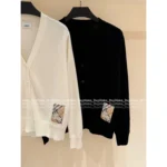 BURBERRY 2025 Early Fall Collection 🐑 Equestrian Embroidered Cardigan - 100% Wool V-Neck Knit Coat - Image 2