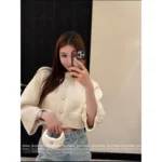 Chanel 🤍 2025A Haute Atelier Collection Chunky Knit Buttoned Pocket Cropped Cardigan for Women - Image 2