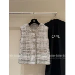 Chanel 25A Early Fall Collection 💛 Haute Atelier Waistcoat - Gold-Thread Woven Tweed Vest w/ Crystal Buttons - Image 8