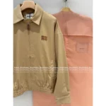 miumiu 2025SS Early Fall Collection 🤎 American Retro Jacket - Khaki Leather Logo Notch Collar Coat - Image 14