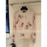 Chanel 🌷 2025SS Early Autumn New Collection Jacquard Tie-Dye Floral Embroidered Loho Wool Knit Cardigan for Women - Image 6