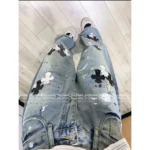 CHROME HEARTS 🖤 2025 Early Fall New Collection — Colorblock Leather Cross Logo High-Waist Slimming Enzyme-Washed Wide-Leg Jeans - Image 5