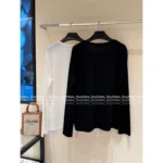 Celine 25SS Early Fall Collection 🔎 100% Comfort Cotton Tee - Embroidered Logo Round Neck Button-Detail Long Sleeve - Image 14