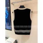 VALENTINO 2025SS Early Fall Collection 🐱 Color-Block Vest w/ Cat Embroidery - V-Neck Wool Knit Waistcoat - Image 8