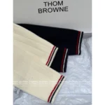 THOM BROWNE 2025SS Early Fall Collection 👧 Women's V-Neck Cardigan - Imported Lambswool & Cashmere Blend 🐑 - Image 3