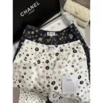 Chanel 2025B Early Fall Collection 🌈 Colorful Emblem Print Jeans - High-Waisted Wide-Leg w/ Enzyme Wash Denim - Image 9