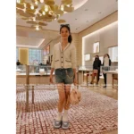 Louis Vuitton 2025SS Early Fall Collection 🆕 Gianna Jun Inspired Cardigan - Cashmere/Lambswool Blend w/ Towel Jacquard & Color-Block V-Neck - Image 21
