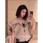 Louis Vuitton 2025SS Early Fall Collection 🐻 Wool Blend Hooded Vest - Jacquard Logo Cape Top with Notch Collar - Image 11