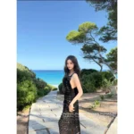 Chanel 2025B Spring/Summer Collection 🖤 Sheath Slit Dress - Lace Cut-Out Detailing & Silk Lining - Image 4