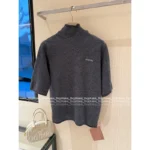 miumiu 2025SS Fall/Winter Collection 🩶 Jacquard Letter Logo Semi-Turtleneck Short-Sleeve Knit Top - 100% Wool - Image 12