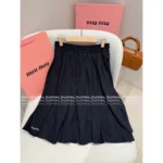 miumiu 2025SS Early Fall Collection 🔍 High-Waisted Pleated Skirt - Wool/Mohair Blend with 3D Tailoring - Image 3