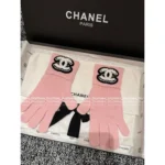 Chanel 25B Fall/Winter Collection ❄️ Towel-Embroidered Logo Set - 100% Kashmir Cashmere Scarf/Beanie/Gloves - Image 4