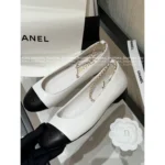 Chanel 2025B Early Fall Collection 🐼 Color-Block Mary Janes - Leather Chain Strap Two-Tone Pumps - Image 15