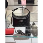 Chanel First Stock Available! 2025B Crystal Star Logo Caviar Leather Box Bag - Multi-Way (Handheld/Crossbody) - Image 9