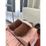 miumiu 2025SS Early Fall Collection 🐻 Women's Sherling Mule Slippers - Classic Letter Logo & Cloud Comfort (3 Colors Available) - Image 13