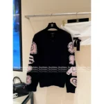 Chanel 25B Fall/Winter Collection 🎀 Bow Cuff Cashmere Sweater - 100% Kashmir Wool Pullover with Jacquard Logo - Image 17