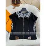 Louis Vuitton 2025SS Early Fall Collection 🐻 Wool Blend Hooded Vest - Jacquard Logo Cape Top with Notch Collar - Image 8