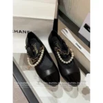 Chanel 25B Early Fall Collection ⛓️ Runway Chain & Patent Leather Mary Janes - Pearl-Accented Pumps for Elegant Style - Image 3