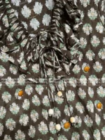 Chanel Vintage Exclusive Series 🆕 Retro Print Camisole - Ruffle V-Neck Tie-Front Pearl Bow Top - Image 25