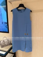 Louis Vuitton 2025SS Spring/Summer Collection 🩵 Color-Block Clover Dress - Pleated Cut-Out Sheath with Metal Chain Details - Image 2