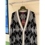 Gucci 2025SS Early Fall Collection 🩶 British Style Argyle Cardigan - Color-Block Knit Blazer with Logo Detail - Image 7
