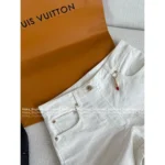Louis Vuitton 2025SS Early Fall Collection 🤍 Versatile High-Waisted Trousers - Slimming White Wide-Leg Jeans with Subtle Print - Image 7