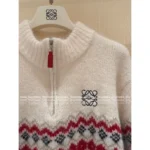 LOEWE 2025SS Fall/Winter Collection ♥️ Classic Embroidered Logo Wool Blend Sweater - Stand Collar Zip-Up w/ Colorblock Jacquard - Image 7