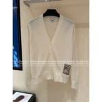 BURBERRY 2025 Early Fall Collection 🐑 Equestrian Embroidered Cardigan - 100% Wool V-Neck Knit Coat - Image 14