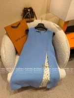Louis Vuitton 2025SS Spring/Summer Collection 🩵 Color-Block Clover Dress - Pleated Cut-Out Sheath with Metal Chain Details - Image 21