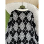 Gucci 2025SS Early Fall Collection 🩶 British Style Argyle Cardigan - Color-Block Knit Blazer with Logo Detail - Image 6
