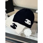 Chanel 25A Fall/Winter Collection ☑️ Heavyweight Knit Set - 100% Cashmere Pineapple Scarf & Beanie - Image 6