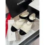 Chanel 25B Early Fall Collection 🔍 Timeless "Rich Girl" Mary Janes - Argyle Color-Block with Metal Logo