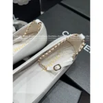 Chanel 2025B Early Fall Collection 🐼 Color-Block Mary Janes - Leather Chain Strap Two-Tone Pumps - Image 11