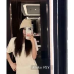 Chanel 2024N Ski Collection 🖤 Heavyweight Cashmere Scarf / Knit Beanie with Metallic Logo - Ultra Warmth & Face-Slimming Effect - Image 10