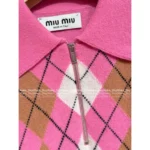 miumiu 2025SS Early Fall Collection 🎀 Argyle Jacquard Cardigan - Preppy Notch Collar w/ Embroidered Logo & Cashmere Blend - Image 7