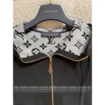 Louis Vuitton 2025SS Early Fall Collection 🐻 Wool Blend Hooded Vest - Jacquard Logo Cape Top with Notch Collar - Image 4