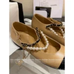 Chanel 25B Early Fall Collection ⛓️ Runway Chain & Patent Leather Mary Janes - Pearl-Accented Pumps for Elegant Style - Image 15