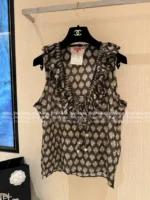 Chanel Vintage Exclusive Series 🆕 Retro Print Camisole - Ruffle V-Neck Tie-Front Pearl Bow Top - Image 20