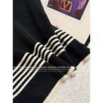 VALENTINO 2025SS Early Fall Collection 🐱 Color-Block Vest w/ Cat Embroidery - V-Neck Wool Knit Waistcoat - Image 2