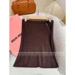 miumiu 2025SS Early Fall Collection 🤎 Maillard Color-Block Hoodie - Zip-Up Notch Collar Pullover & Brown Knit Skirt - Image 8
