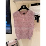 Chanel 2025A Early Fall Collection 🎀 Women’s Dusty Pink Jacquard Cardigan - Wool Blend w/ Pocket Detail (Haute Minimalism) - Image 4