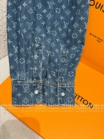 Louis Vuittion 2025SS Early Fall Collection 💙 Signature Print Logo + Heavy Enzyme-Wash Denim — Shirt Jacket/Relaxed Jeans 👖 - Image 3