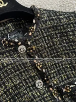 Chanel 2025A Fall/Winter Haute Atelier Collection 📜 Green Vintage Tweed Set - Belted Robe Blazer & Matching Midi Skirt - Image 24