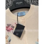 Chanel 🌷 2025SS Early Autumn New Collection Jacquard Tie-Dye Floral Embroidered Loho Wool Knit Cardigan for Women - Image 10