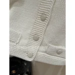 Chanel 🤍 2025A Haute Atelier Collection Chunky Knit Buttoned Pocket Cropped Cardigan for Women - Image 6