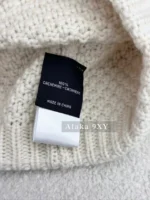 Chanel 2024N Ski Collection 🖤 Heavyweight Cashmere Scarf / Knit Beanie with Metallic Logo - Ultra Warmth & Face-Slimming Effect - Image 7